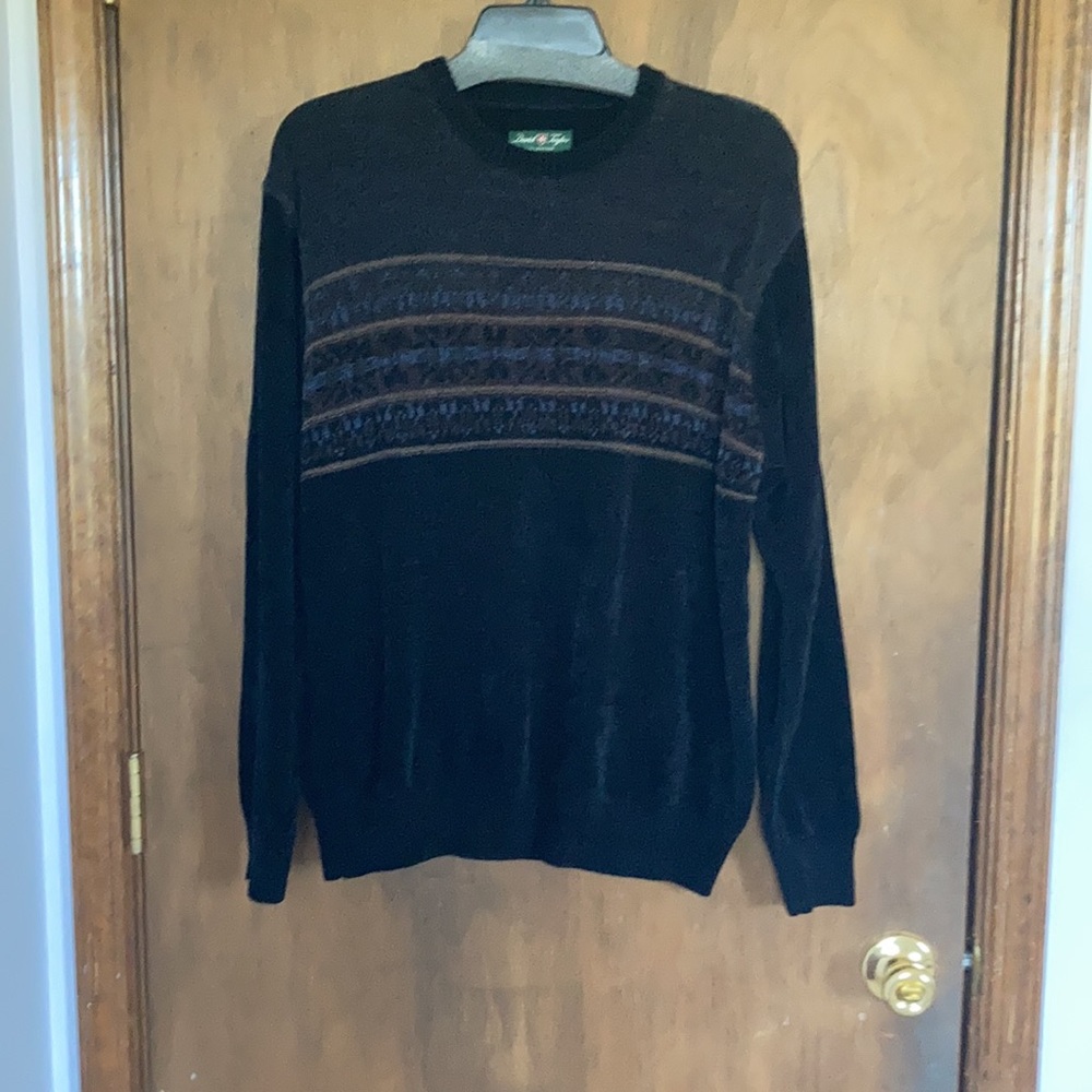 Vintage 90s men’s chenille feel black sweater with stripe of Pattern across - Picture 11 of 17
